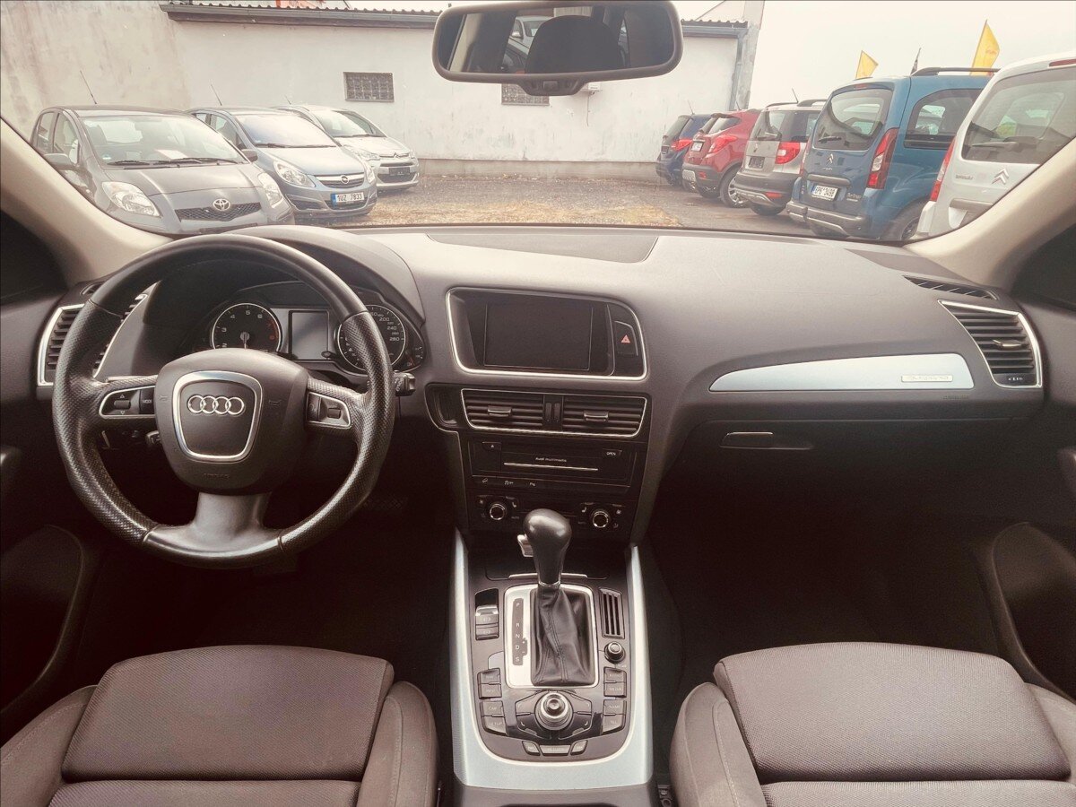 Audi Q5 SUV / Terénní 2,0 l 155 kw