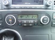 Volkswagen Multivan 29