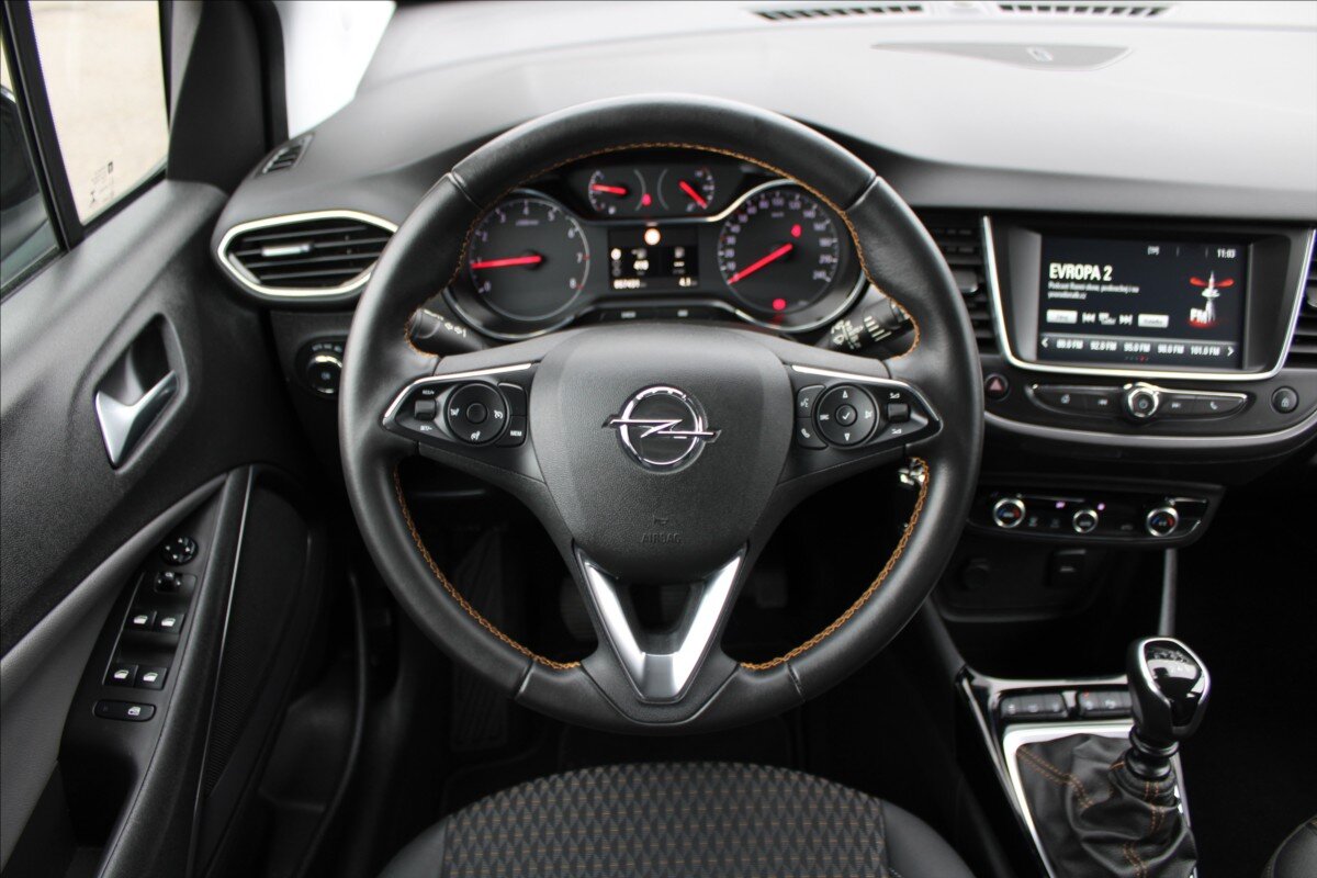 Opel Crossland X SUV / Terénní 1,2 l 81 kw