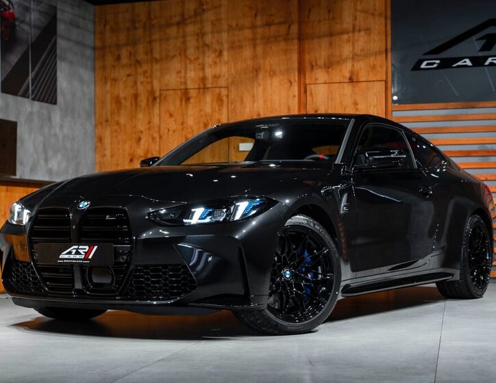 BMW M4 Kupé 3,0 l 390 kw