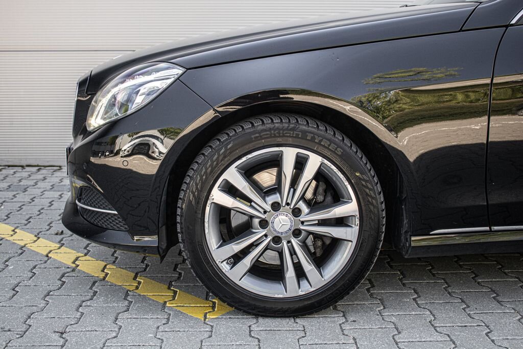 Mercedes-Benz Třídy E Kombi 3,0 l 190 kw