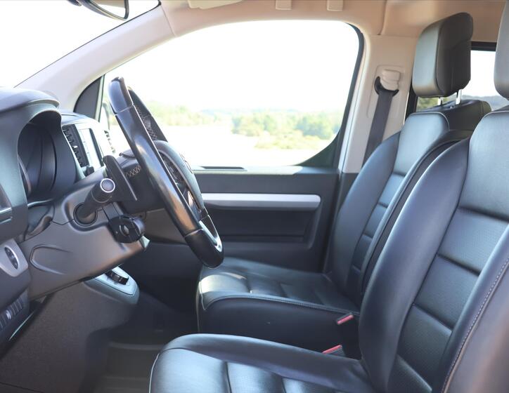 Toyota ProAce Verso 11