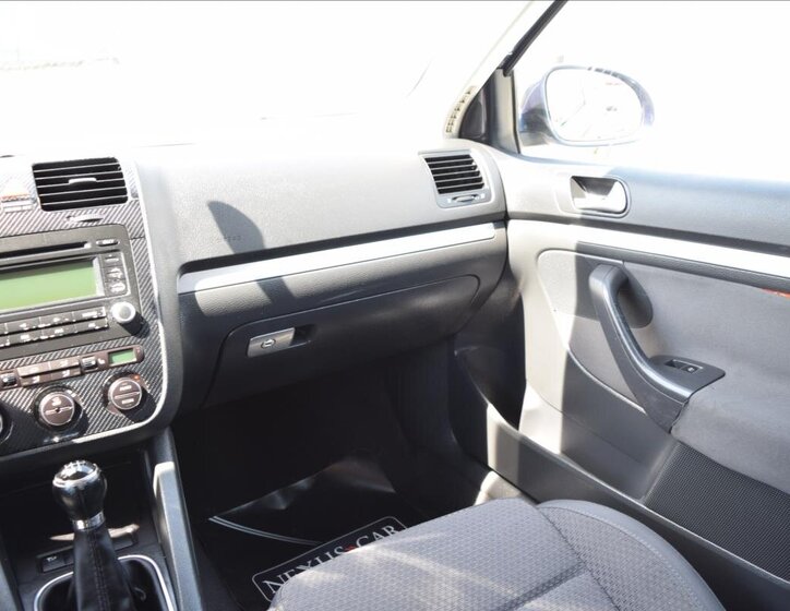 Volkswagen Jetta Sedan / Limuzína 1,9 l 77 kw