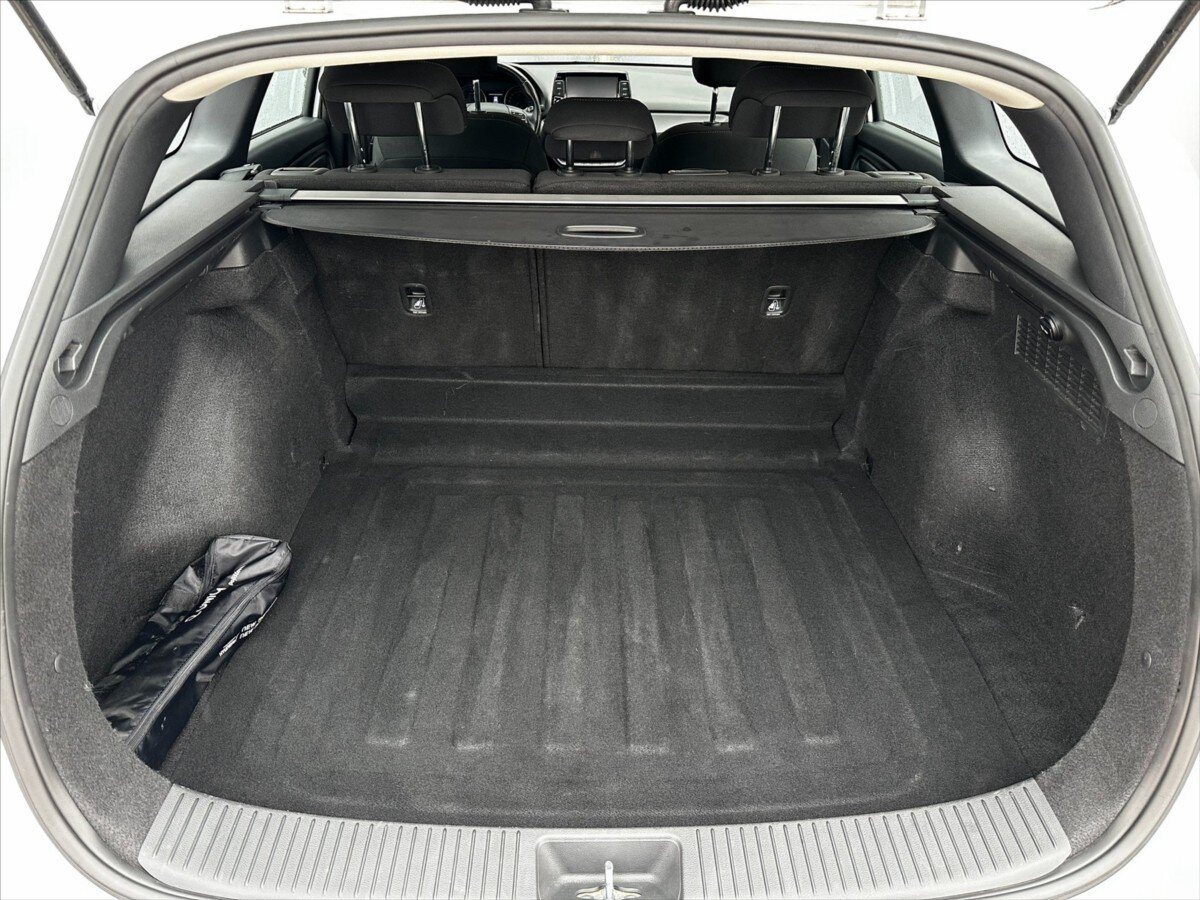 Hyundai i30 Kombi 1,6 l 85 kw