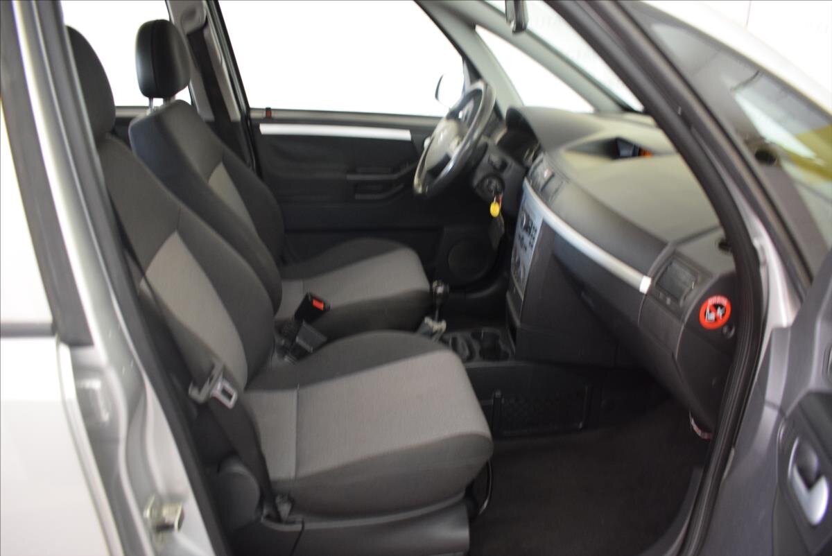 Opel Meriva MPV 1,7 l 74 kw