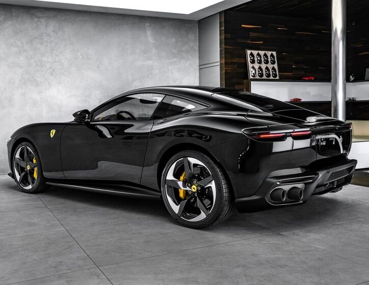 Ferrari Ostatní Kupé 3,9 l 471 kw