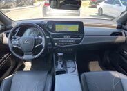 Lexus ES 300h 10