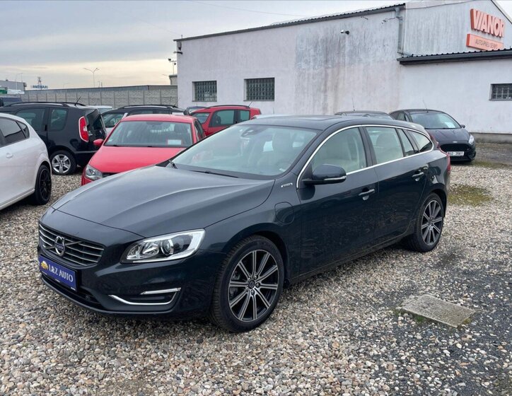 Volvo V60 Kombi 2,4 l 162 kw