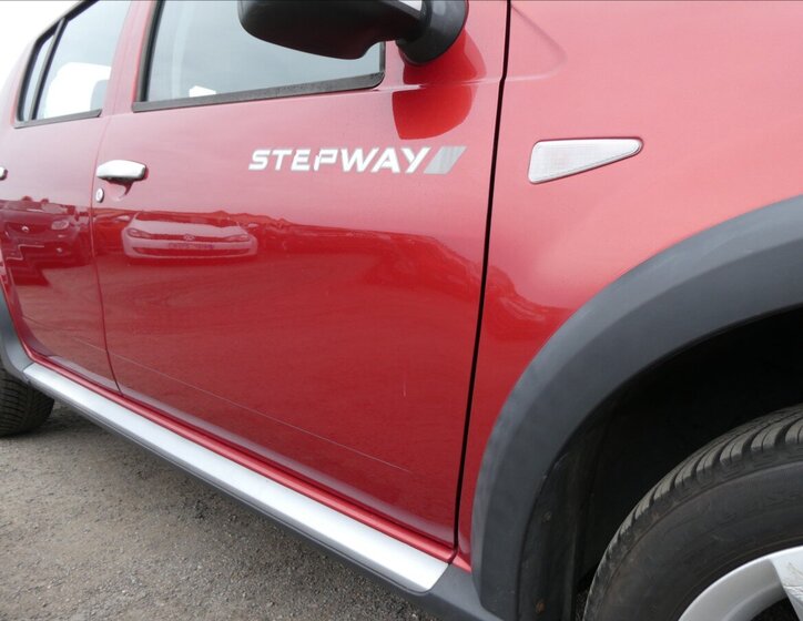 Dacia Sandero Hatchback 1,6 l 64 kw