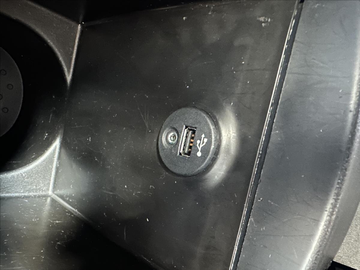 Nissan Qashqai Hatchback 2,0 l 104 kw