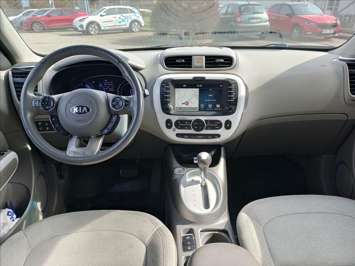 KIA Soul Hatchback 0,0 81 kw