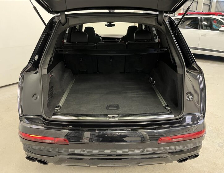 Audi SQ7 Kombi 4,0 l 320 kw