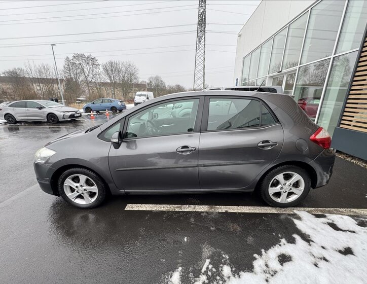 Toyota Auris Hatchback 1,6 l 97 kw