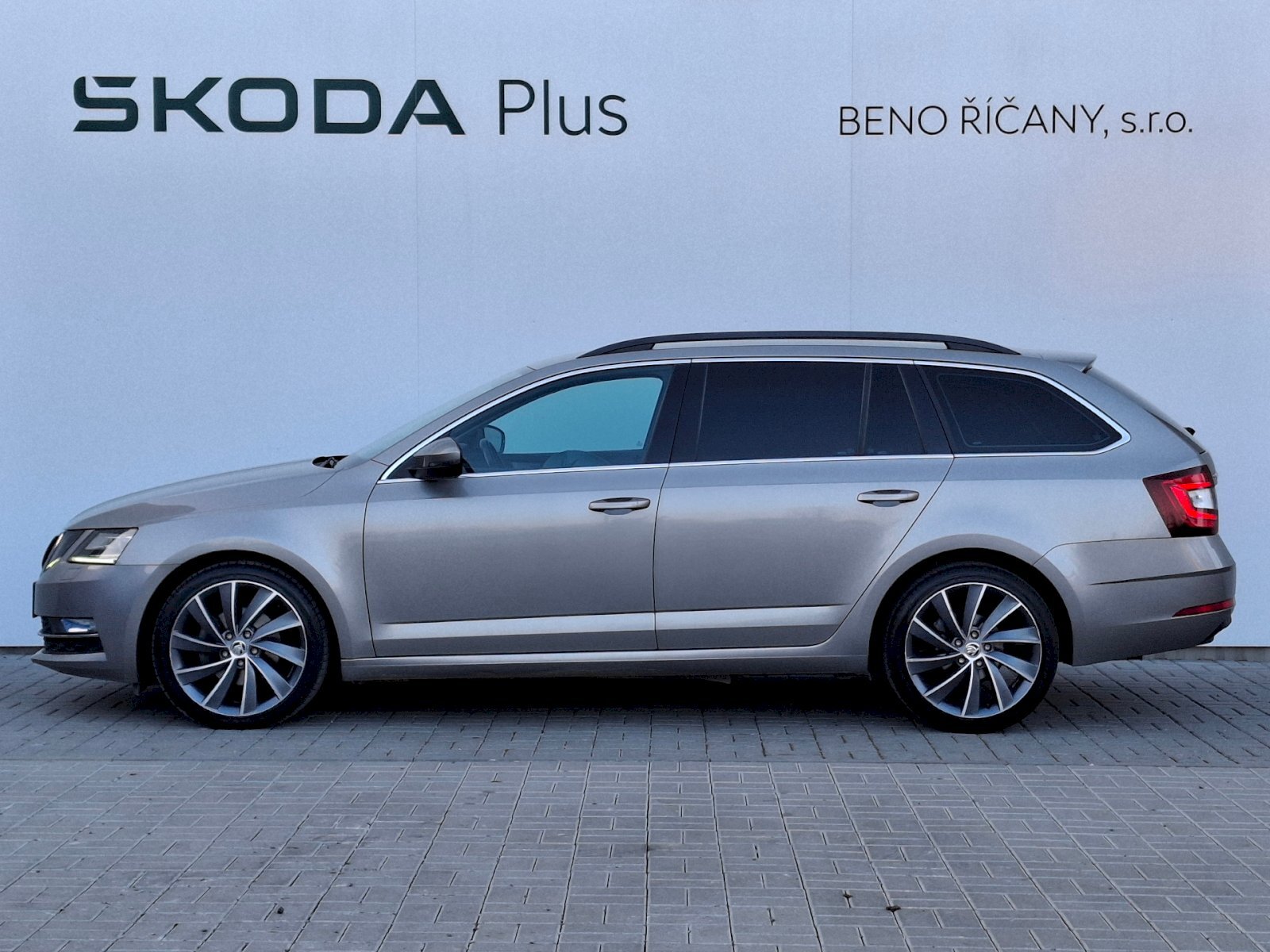 Škoda Octavia Kombi 2,0 l 110 kw