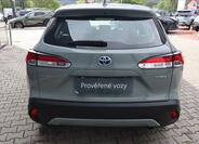 Toyota Corolla Cross 9