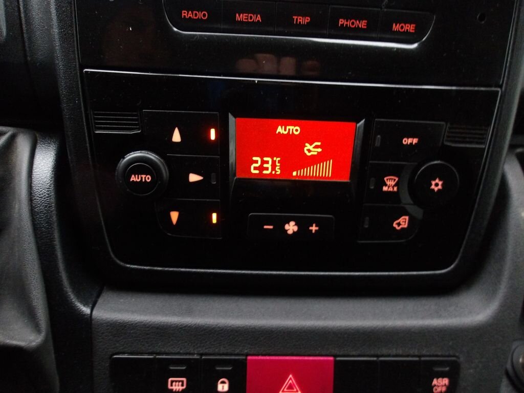 Citroën Jumper Skříň 2,2 l 121 kw