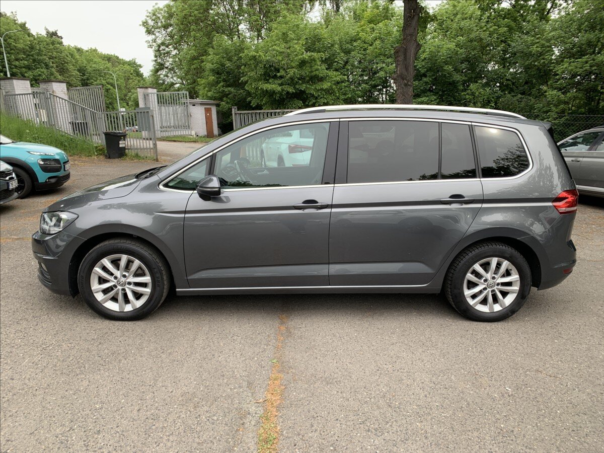 Volkswagen Touran Kombi 1,6 l 85 kw