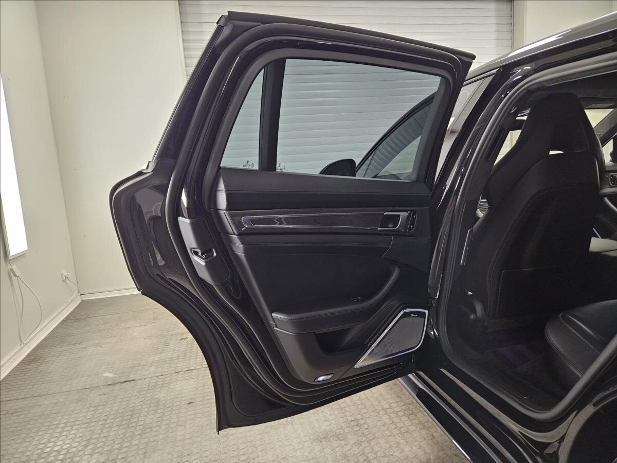 Porsche Panamera Kombi 4,0 l 404 kw