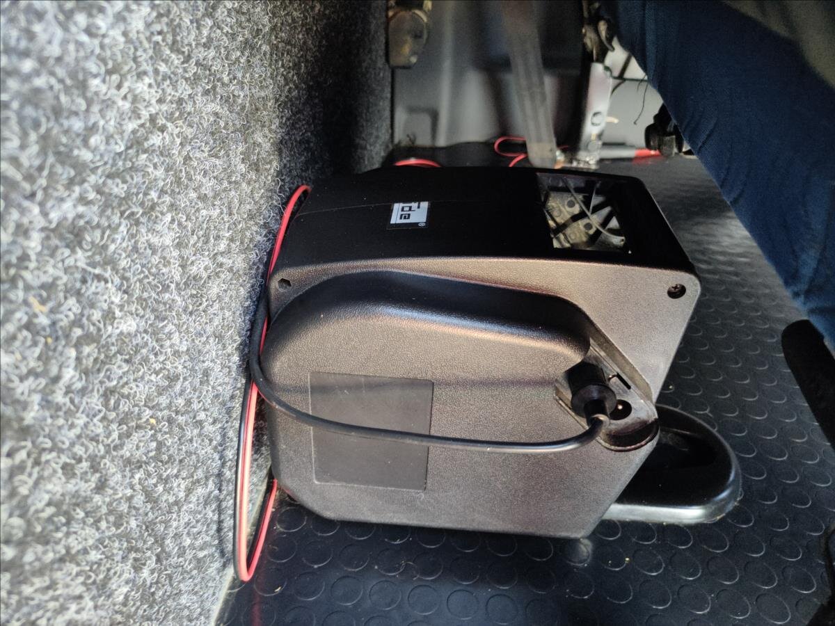 Volkswagen Transporter Kombi 2,5 l 75 kw