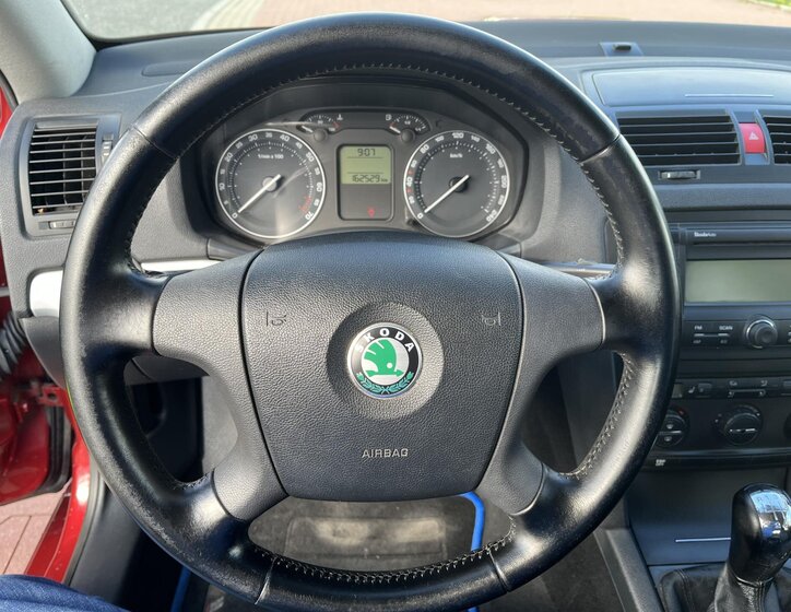 Škoda Octavia Hatchback 1,6 l 75 kw