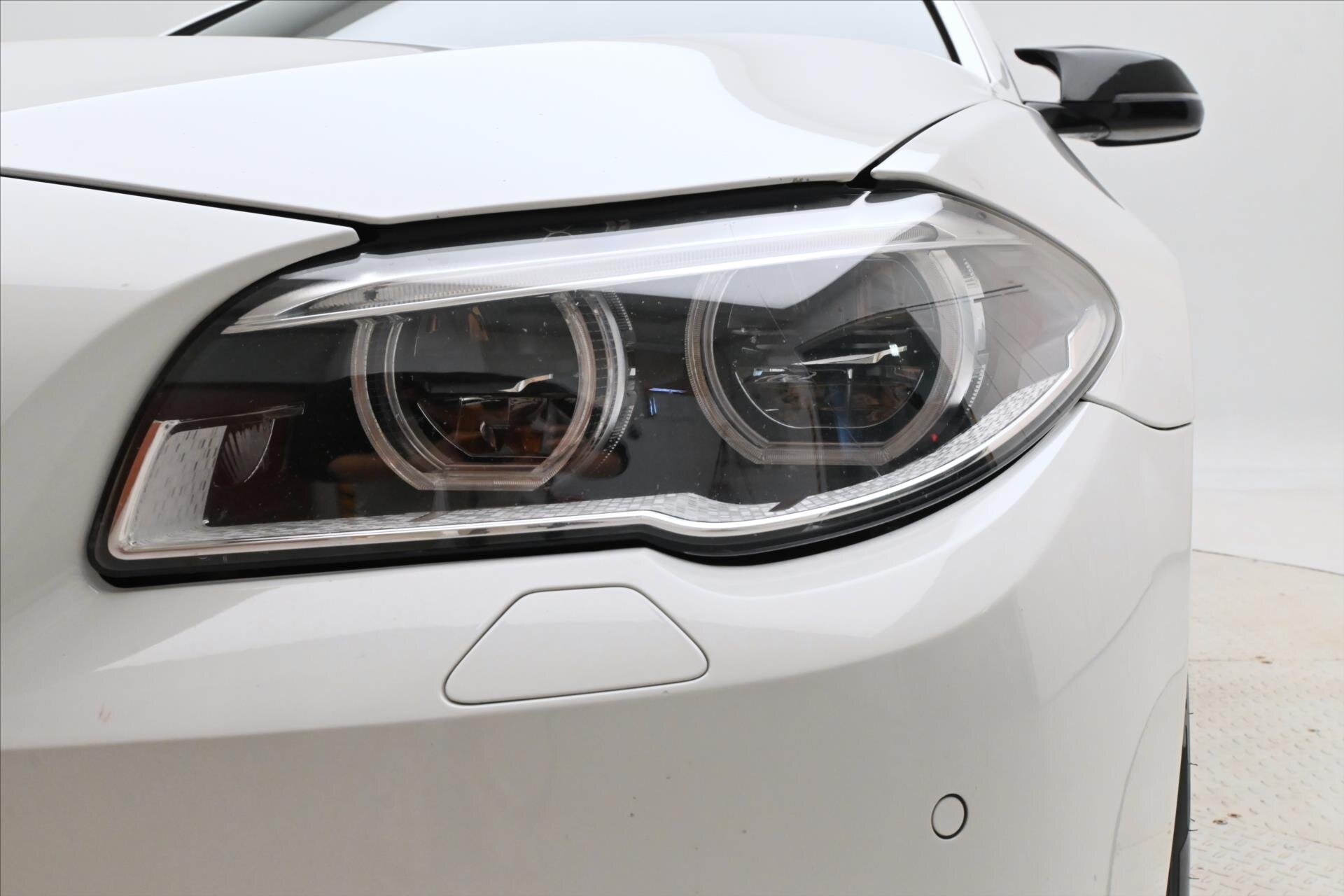 BMW Řada 5 Kombi 3,0 l 190 kw