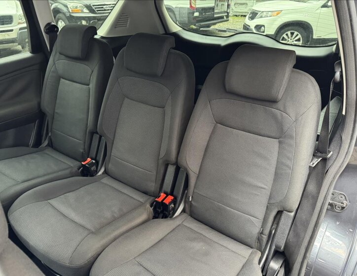 Ford S-MAX MPV 1,8 l 92 kw