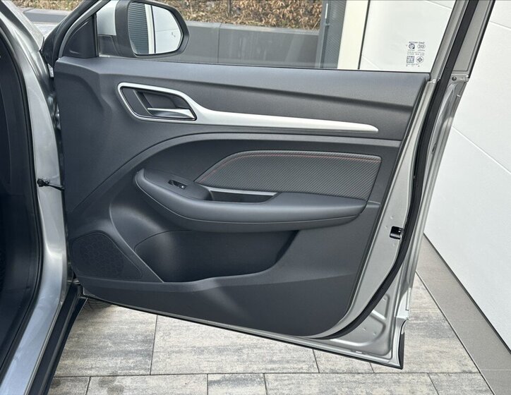 MG ZS SUV / Terénní 999,0 82 kw