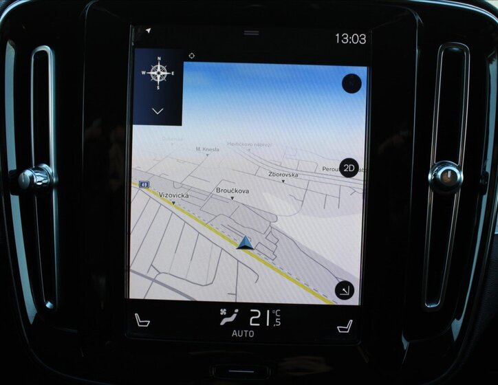 Volvo XC40 SUV 2,0 l 140 kw