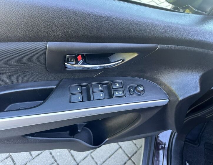 Suzuki SX4 S-Cross 16