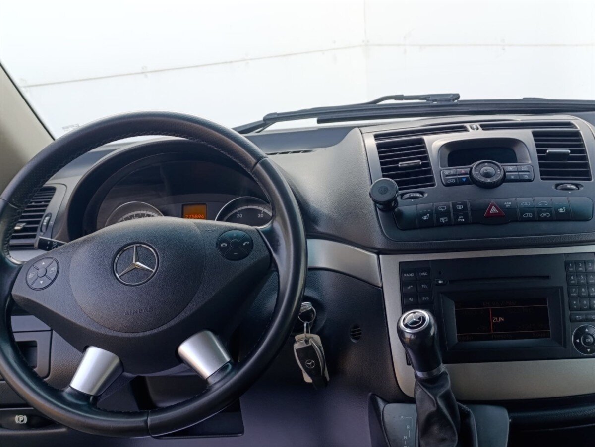 Mercedes-Benz Viano MPV 3,0 l 165 kw