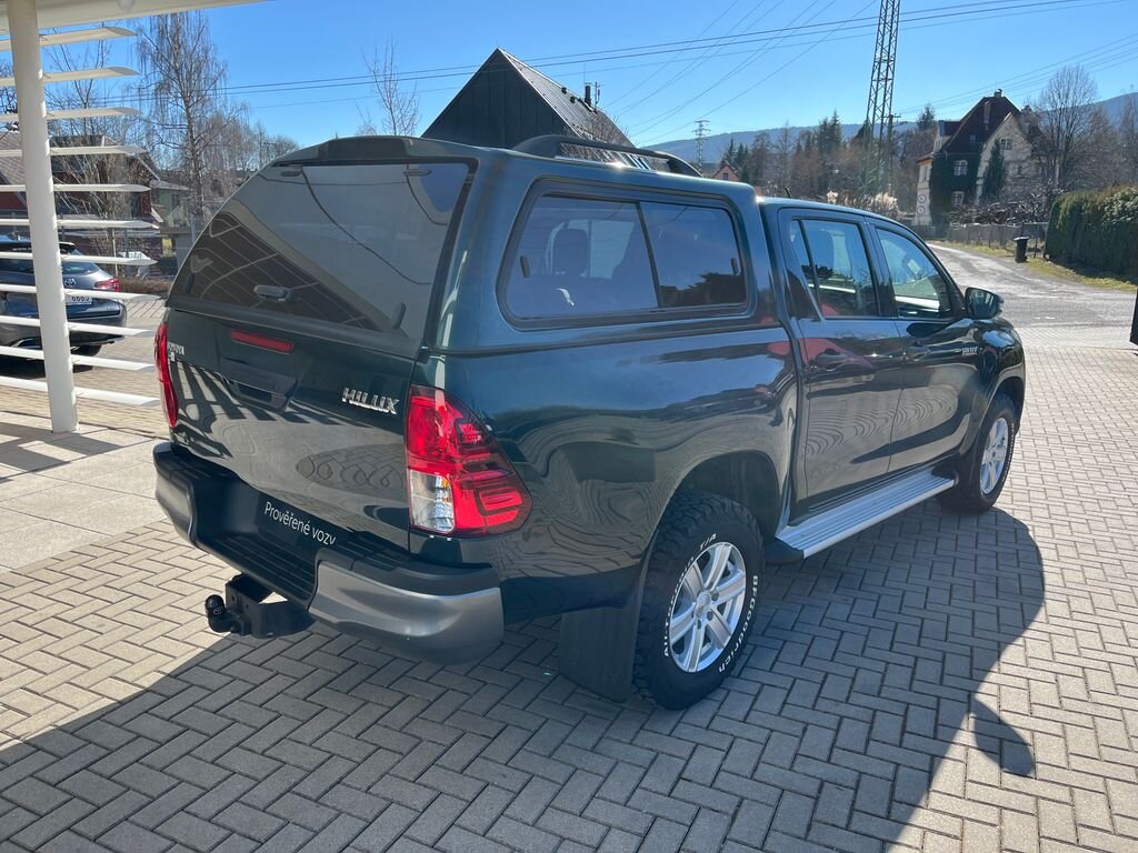 Toyota Hilux Pick-up 2,4 l 110 kw