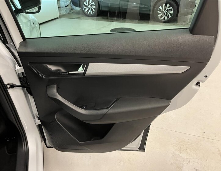 Škoda Karoq SUV / Terénní 1,5 l 110 kw