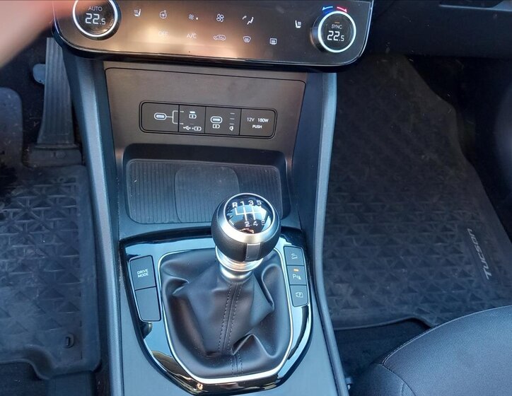 Hyundai Tucson SUV 1,6 l 117 kw