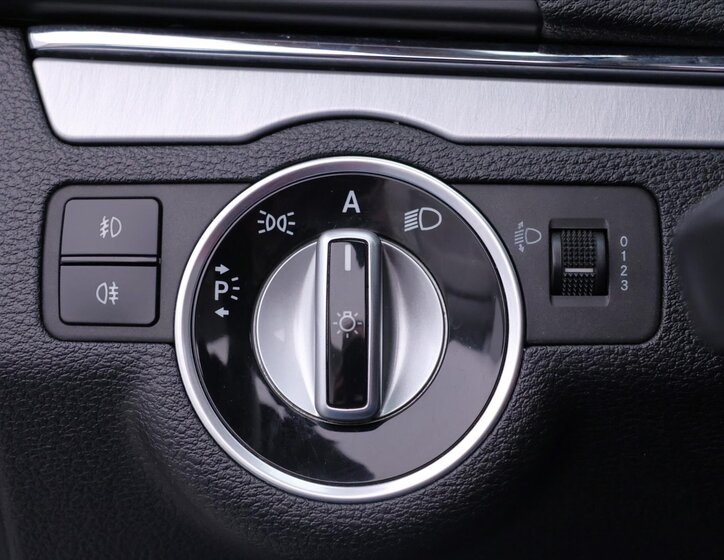 Mercedes-Benz Třídy E Kabriolet 2,1 l 125 kw