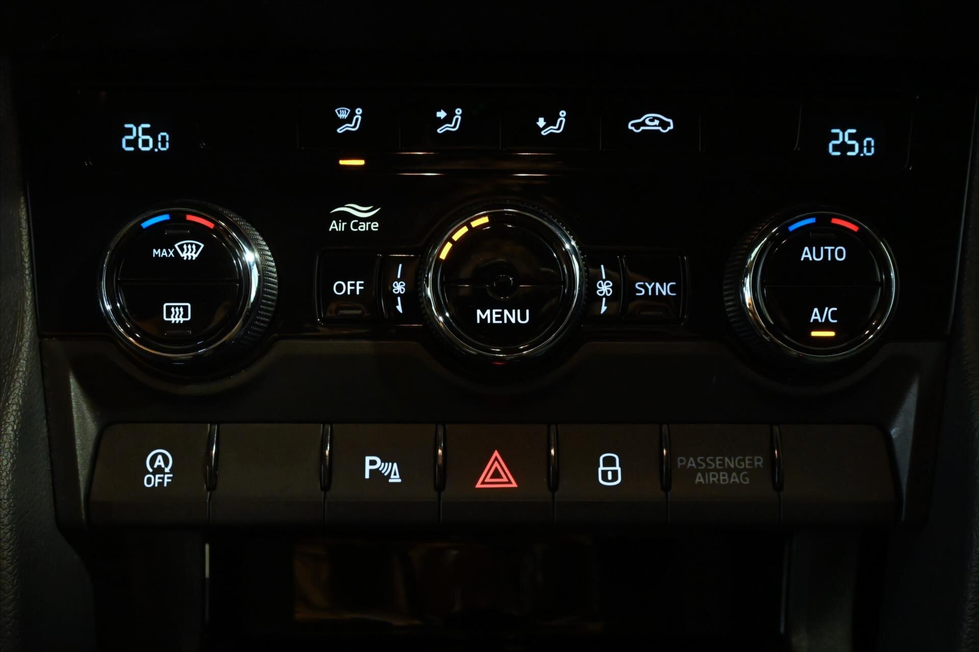 Škoda Karoq SUV 999,0 81 kw