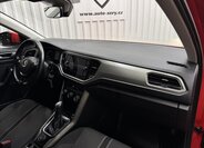 Volkswagen T-Roc SUV / Terénní 2,0 l 140 kw