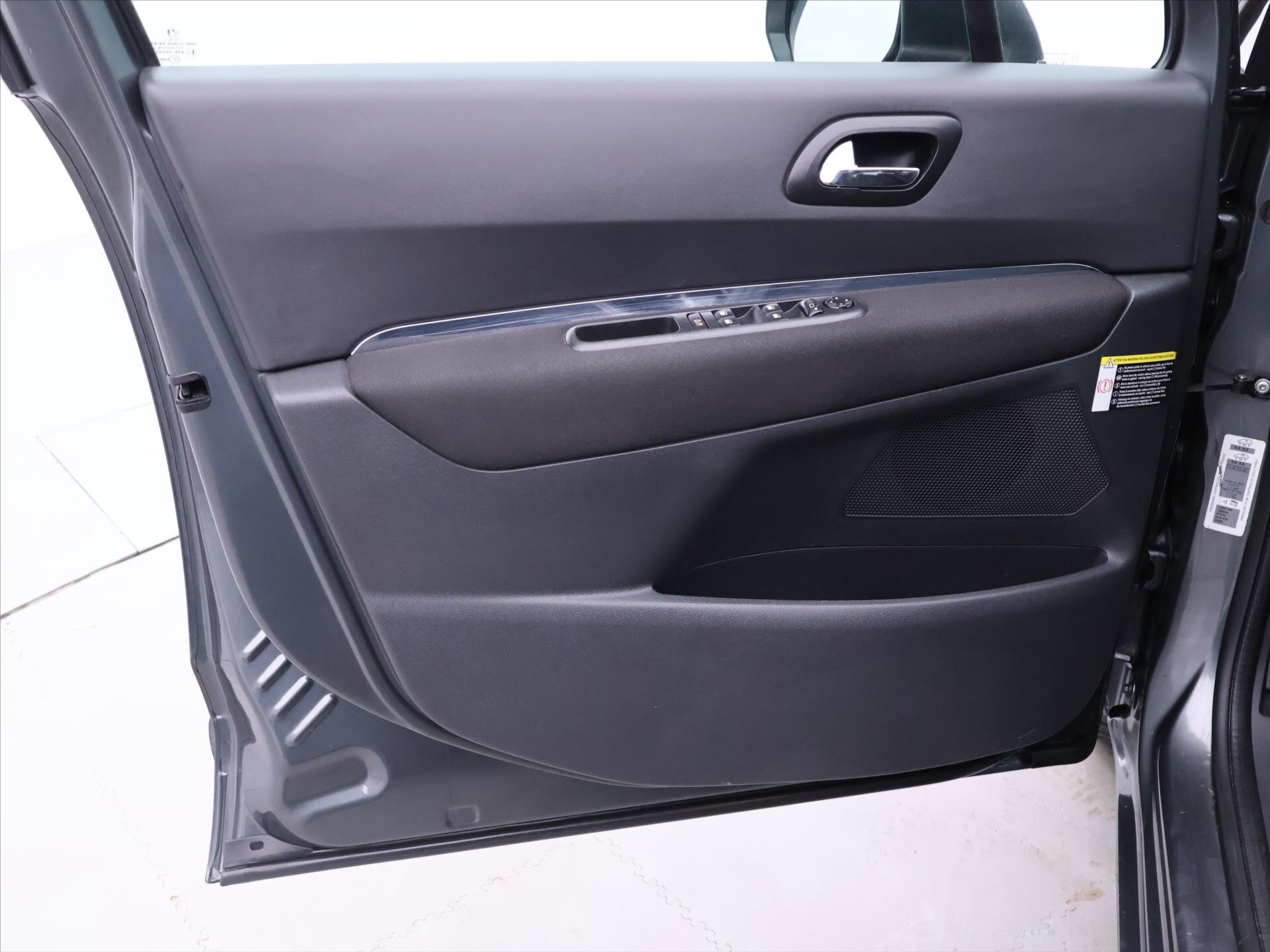 Peugeot 5008 MPV 1,6 l 88 kw