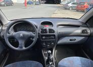 Peugeot 206 18