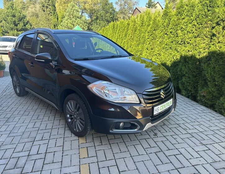 Suzuki SX4 S-Cross 1