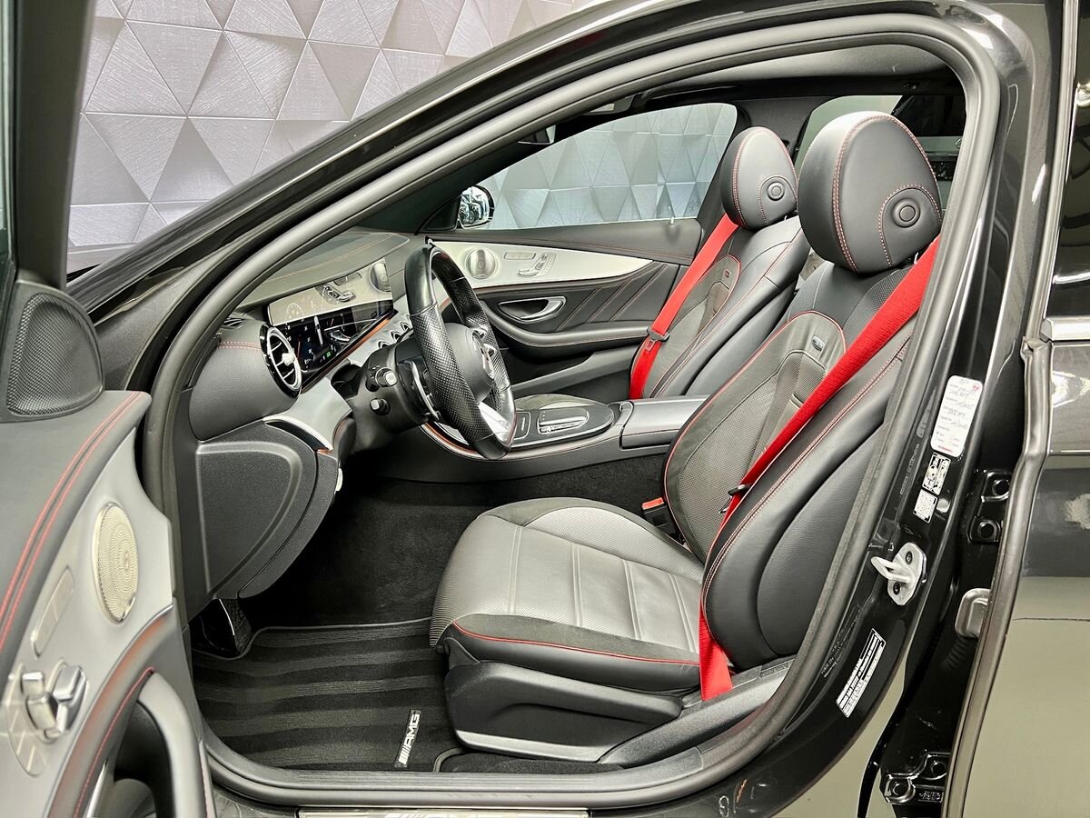 Mercedes-Benz Třídy E Kombi 3,0 l 320 kw