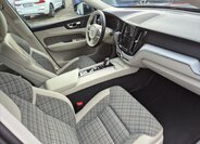 Volvo XC60 SUV / Terénní 2,0 l 145 kw
