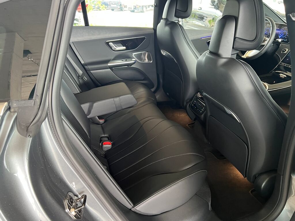 Mercedes-Benz EQE Sedan / Limuzína 0,0 180 kw