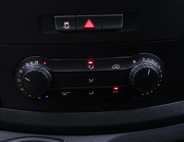 Mercedes-Benz Vito Kombi 2,1 l 100 kw