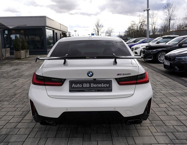 BMW Řada 3 Sedan 3,0 l 275 kw