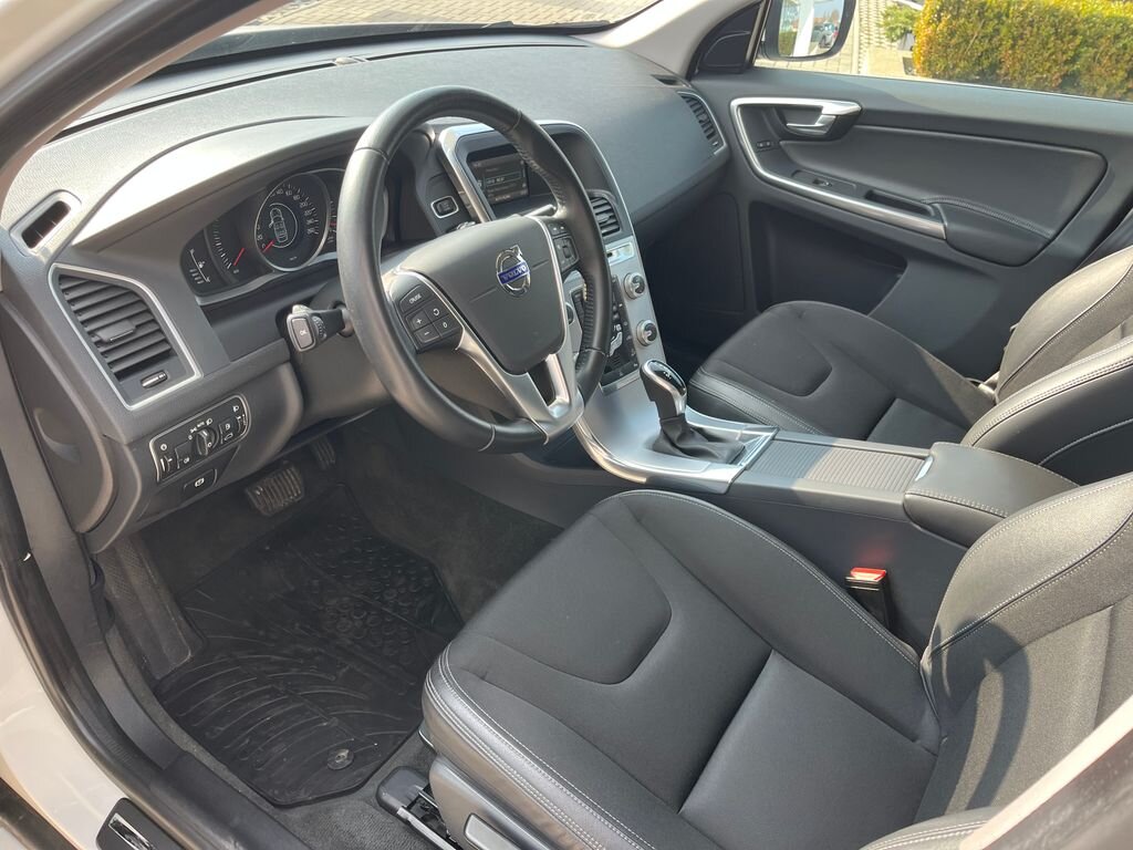 Volvo XC60 SUV / Terénní 2,4 l 140 kw