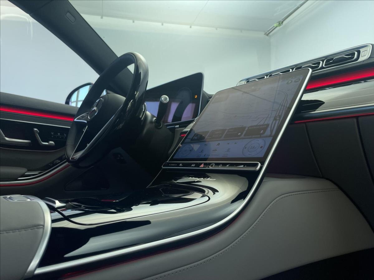 Mercedes-Benz Třídy S Ostatní 6,0 l 450 kw