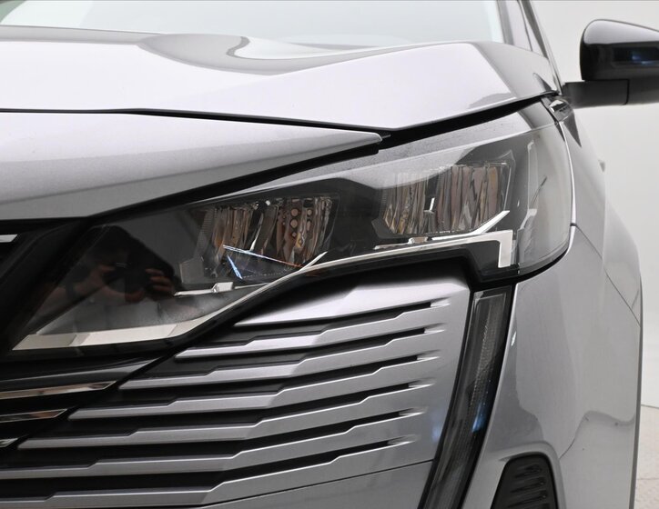 Peugeot 5008 SUV / Terénní 1,5 l 96 kw