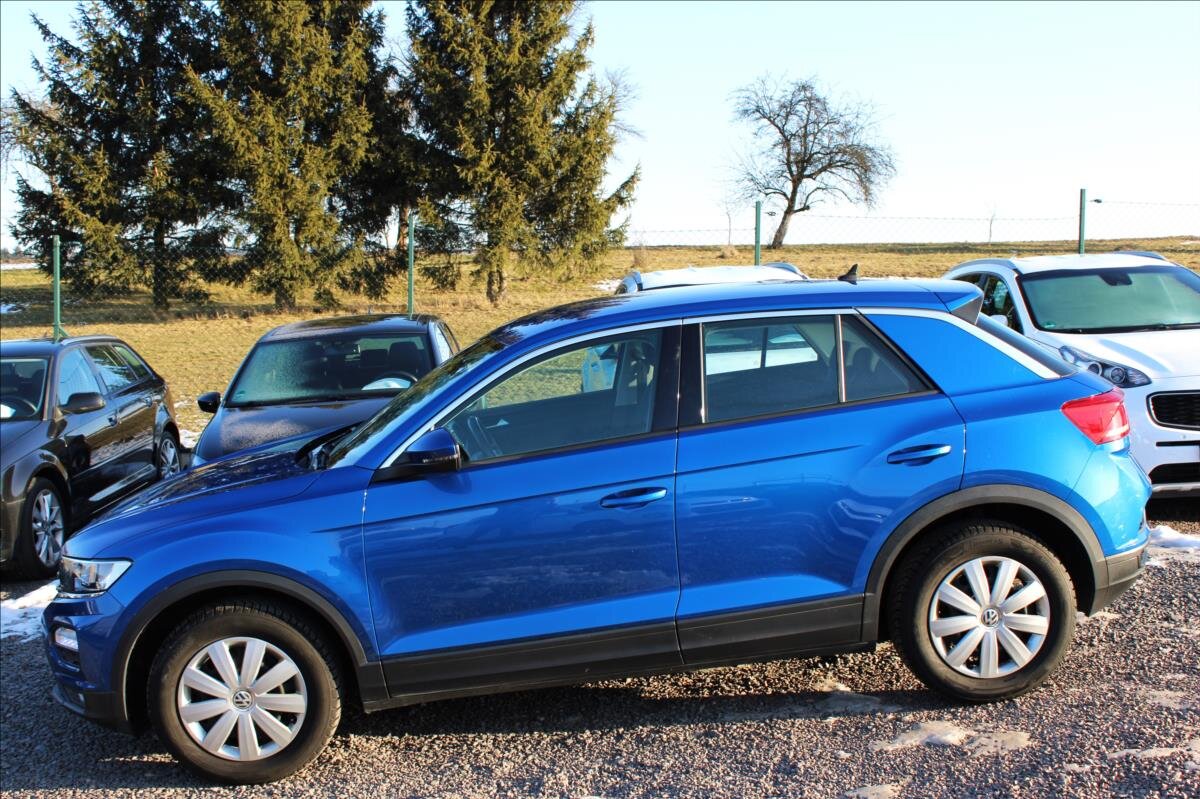 Volkswagen T-Roc SUV / Terénní 1,6 l 85 kw