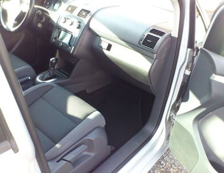 Volkswagen Touran 16