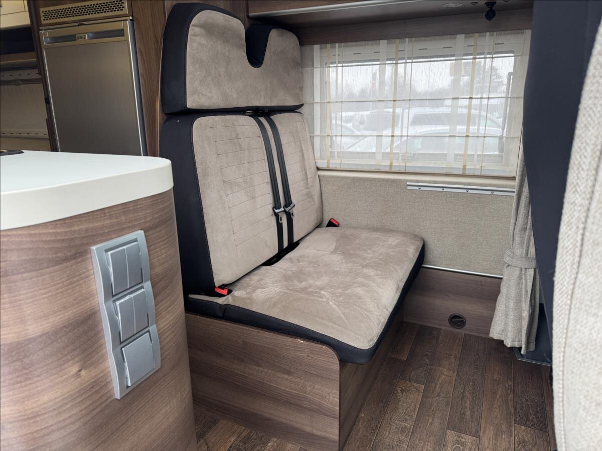 Peugeot Ostatní Ostatní 3,0 l 130 kw